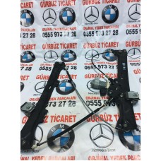 BMW E60 SAĞ ÖN CAM KİRKOSU