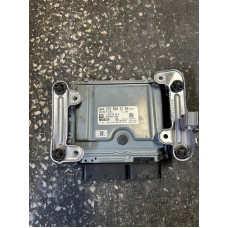 MERCEDES 273 MOTOR BEYNİ A2739002100