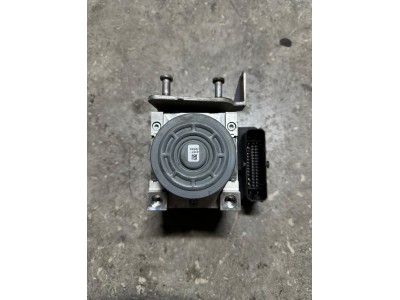 MERCEDES W205 DİZEL ABS BEYNİ MERCEDES W205 DİZEL ABS BEYNİ