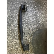 MERCEDES W205 KASA ARKA TAMPON DEMİRİ